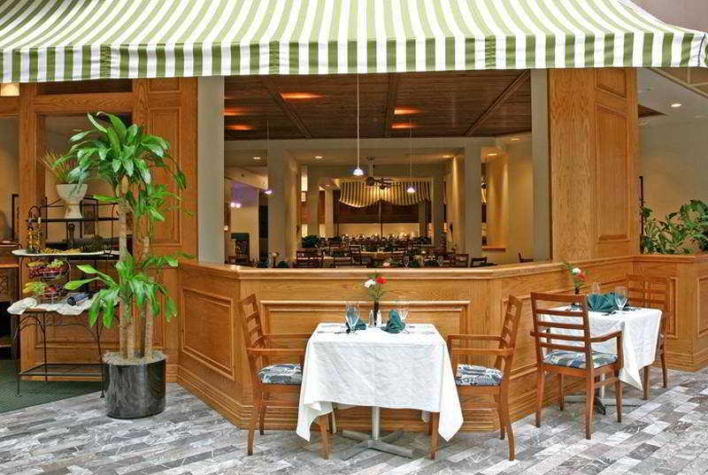Hotel Sheraton North At George Bush Intercontinental 4*